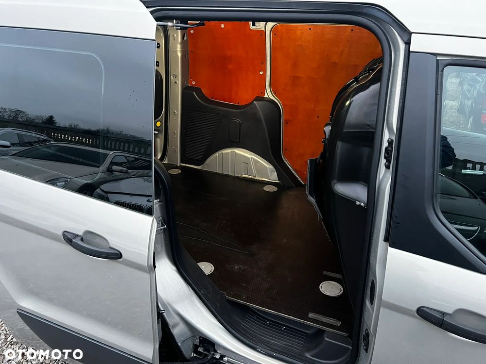 Ford Transit Connect - 21