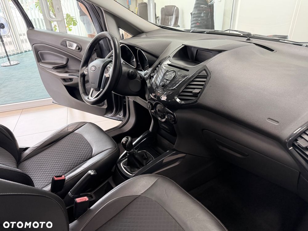 Ford EcoSport - 27