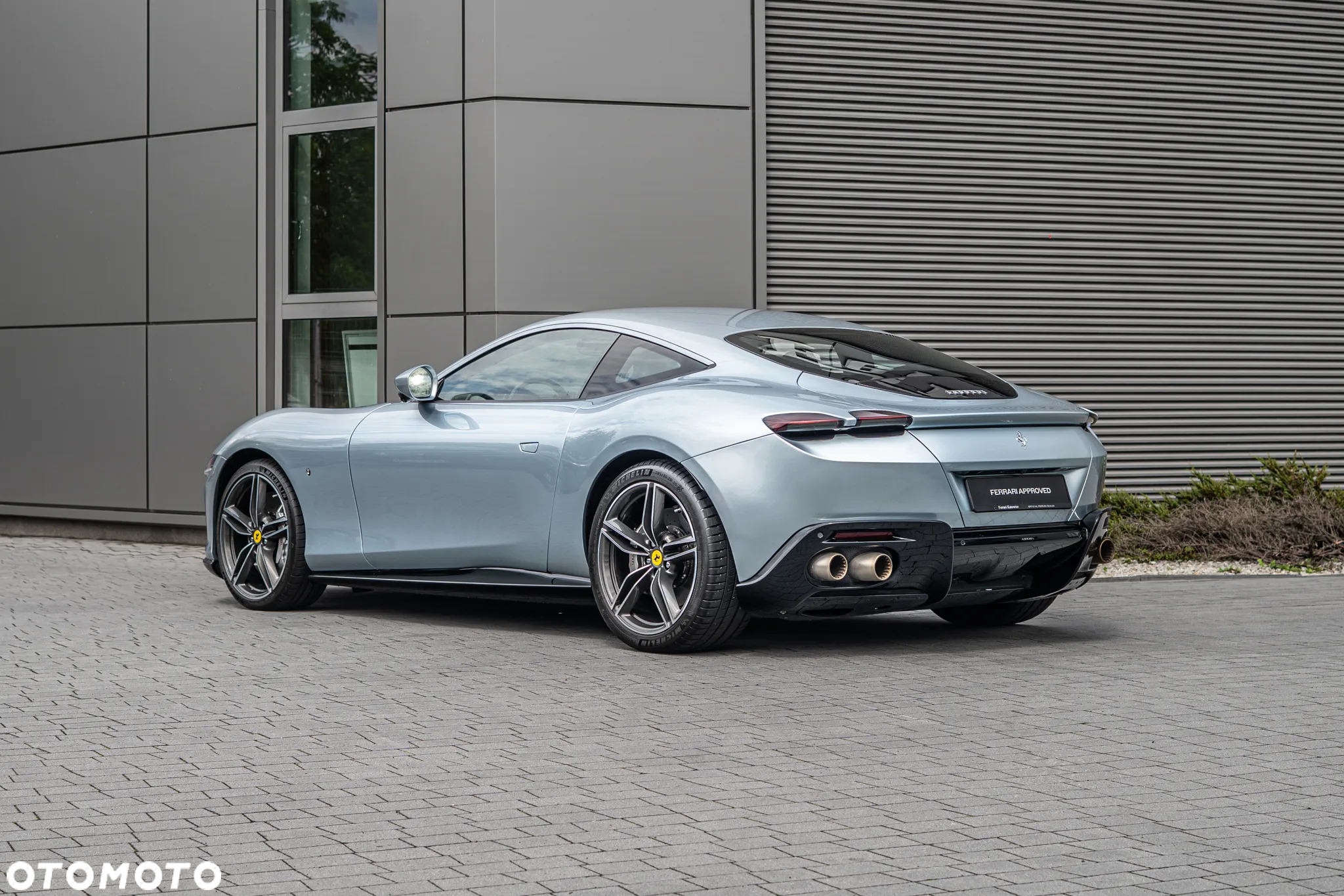 Ferrari Roma - 5