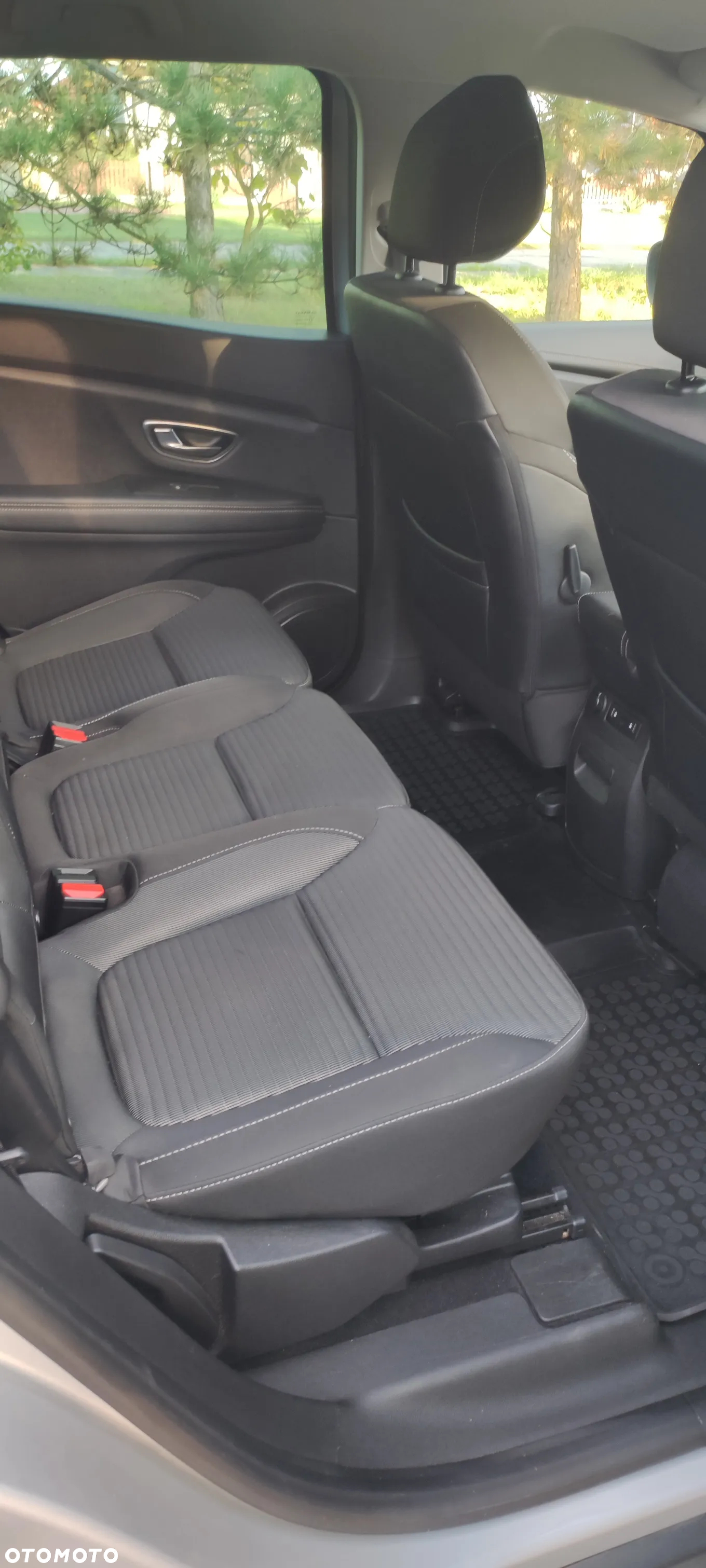 Renault Grand Scenic - 9