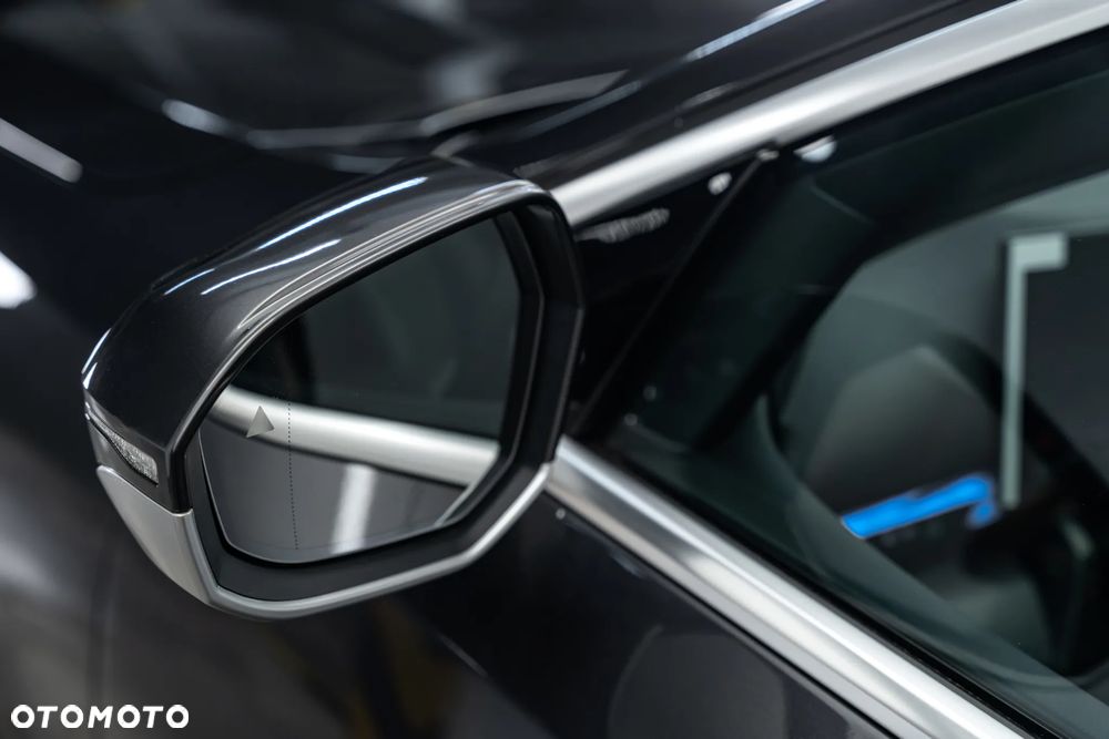BMW Seria 5 520d mHEV - 12