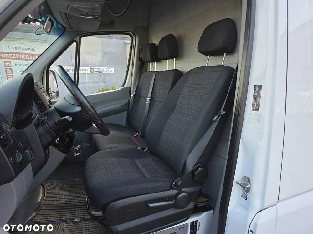 Mercedes-Benz Sprinter - 6