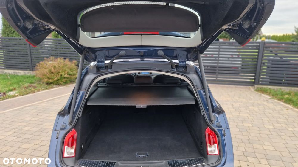 Opel Insignia 1.8 Cosmo - 27