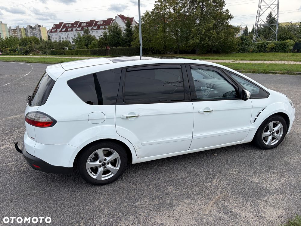 Ford S-Max 2.2 TDCi DPF Titanium - 4