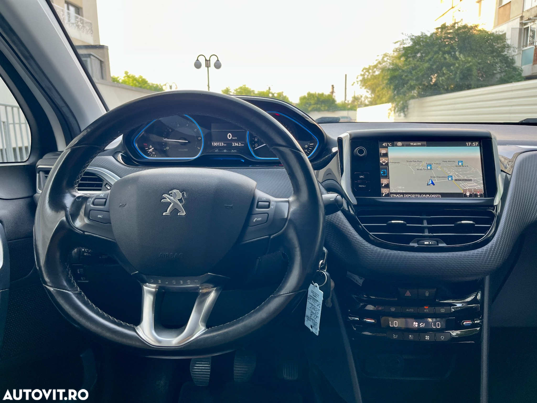 Peugeot 2008 - 15