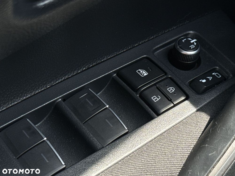Toyota Corolla - 18