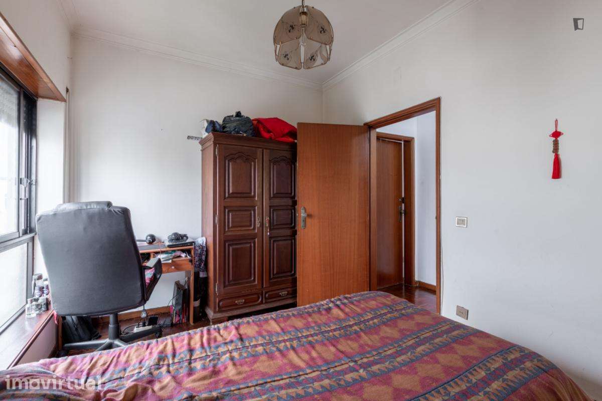 Quarto - localizado em Arregaça Coimbra - Grande imagem: 5/18