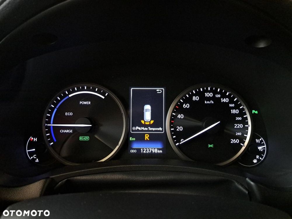 Lexus NX 300h Comfort AWD - 33