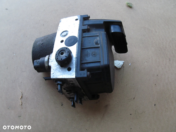 pompa abs do Audi A8d3 benzyna