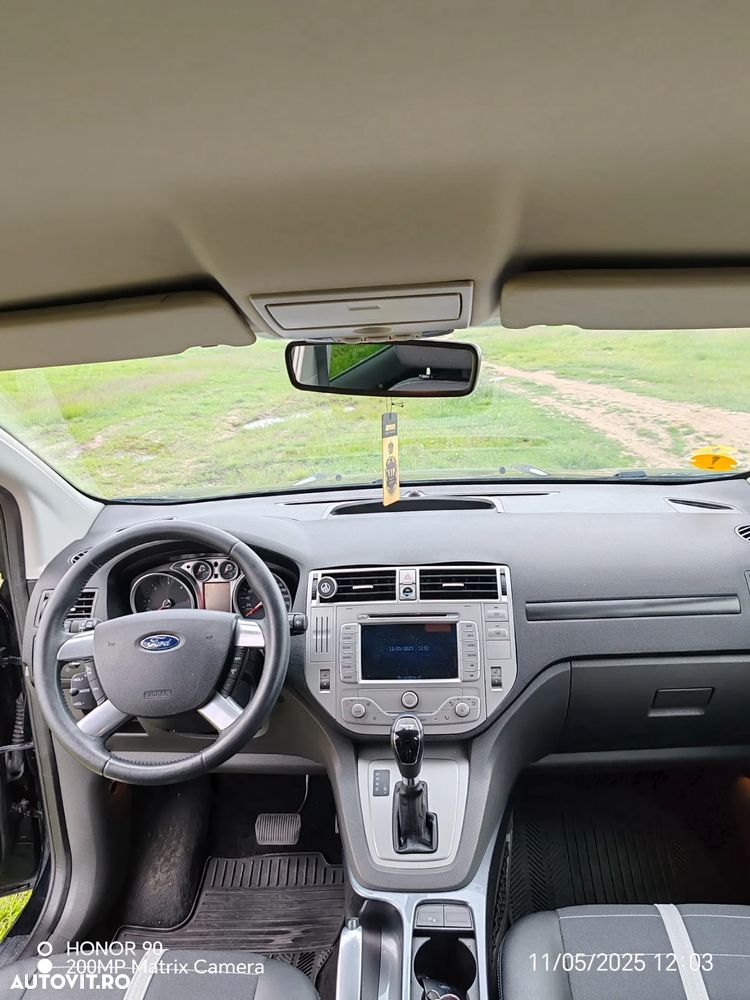 Ford Kuga 2.0 TDCi 4WD Powershift Titanium - 8