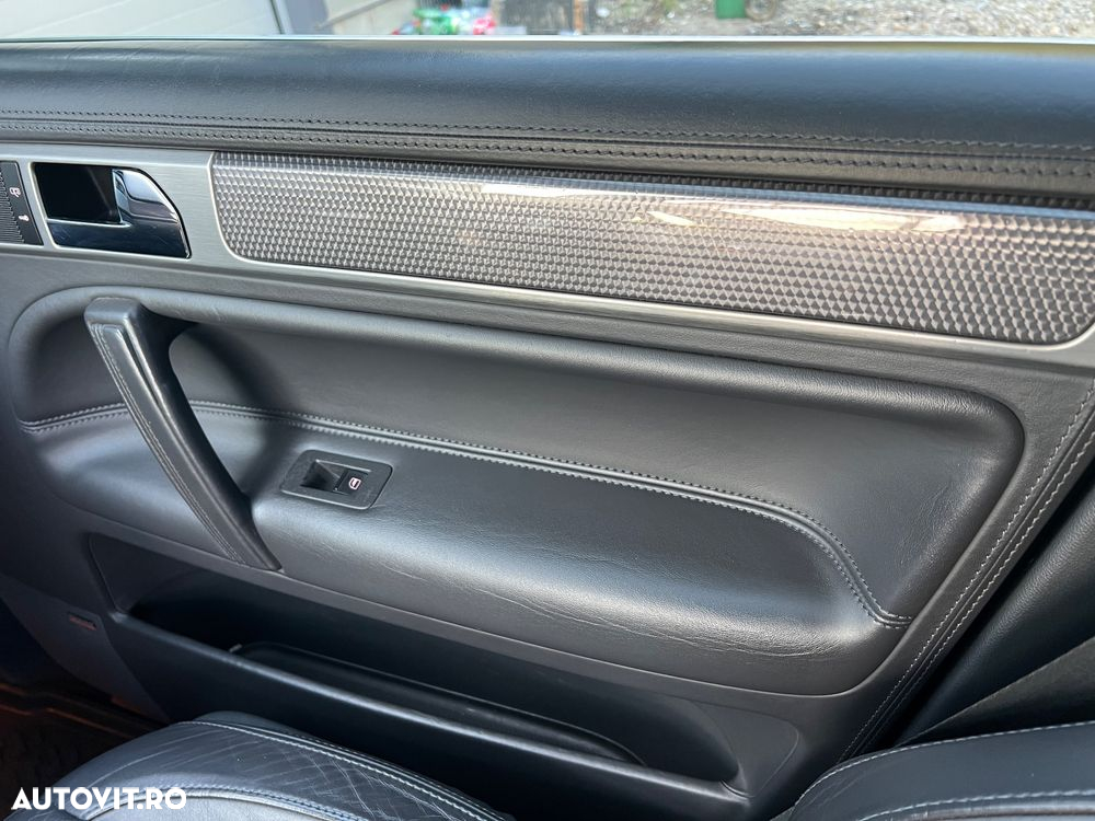Volkswagen Touareg 3.0 V6 TDI DPF Automatik Individual - 29