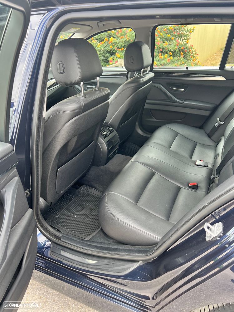 BMW 520 d Auto - 11