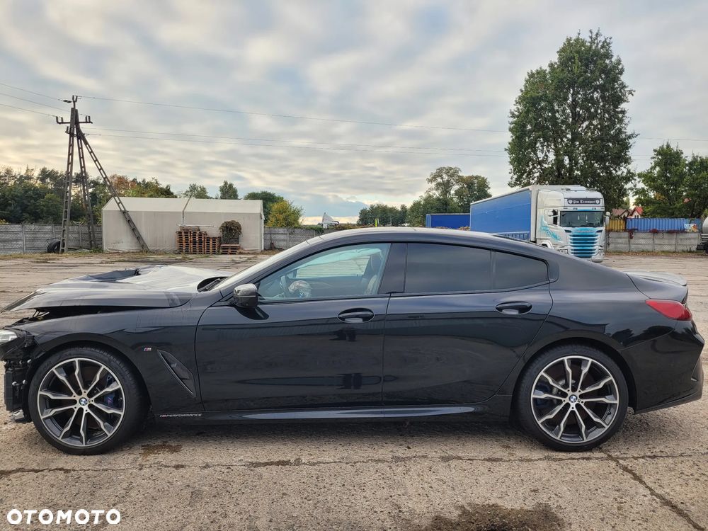 BMW Seria 8 M850i xDrive - 22