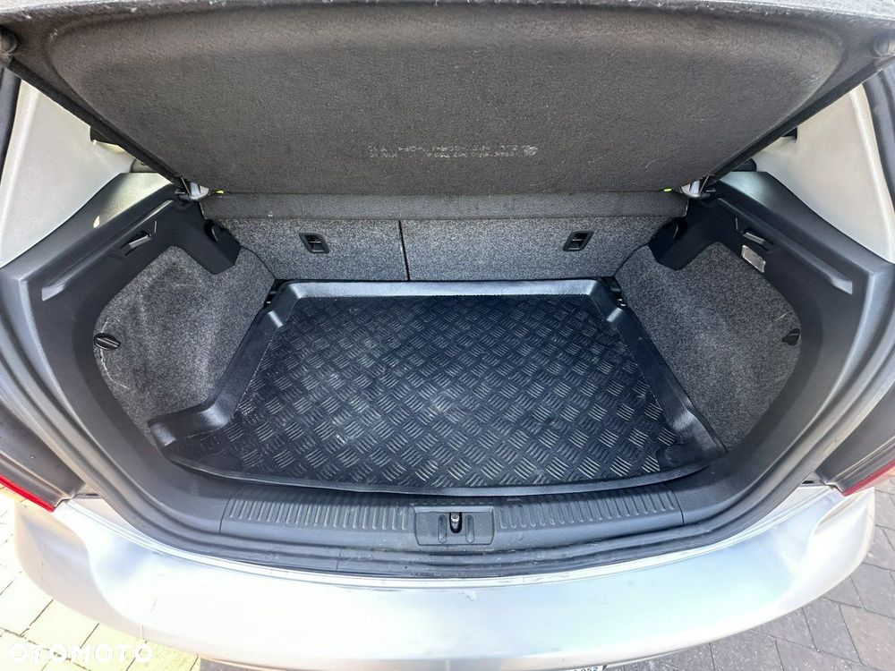 Volkswagen Polo - 13