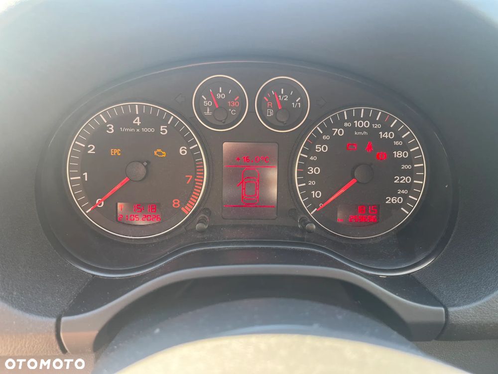 Audi A3 3-drzwiowe 1.6 Ambition - 12