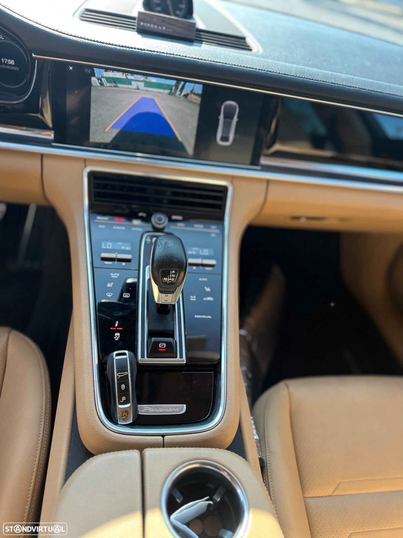 Porsche Panamera Sport Turismo 4 E-Hybrid - 14