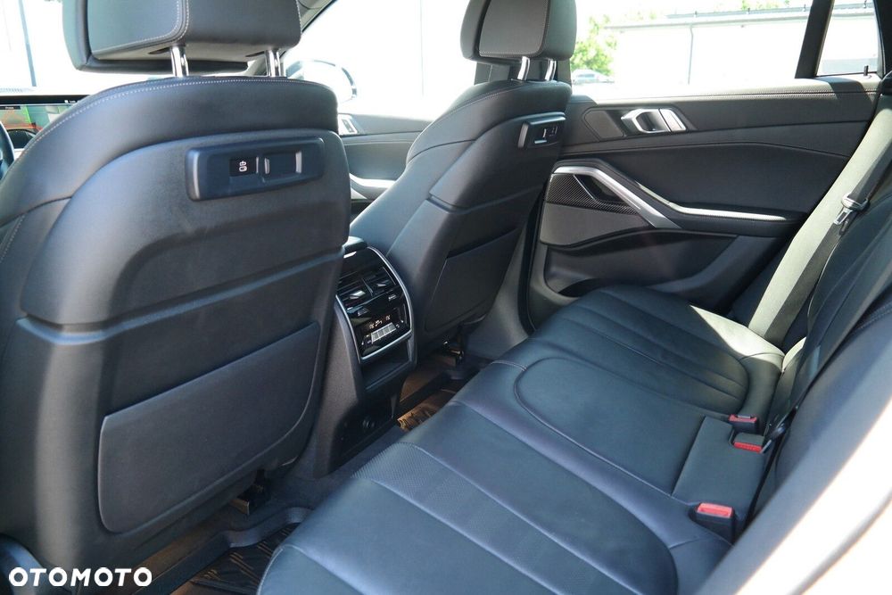 BMW X6 - 11