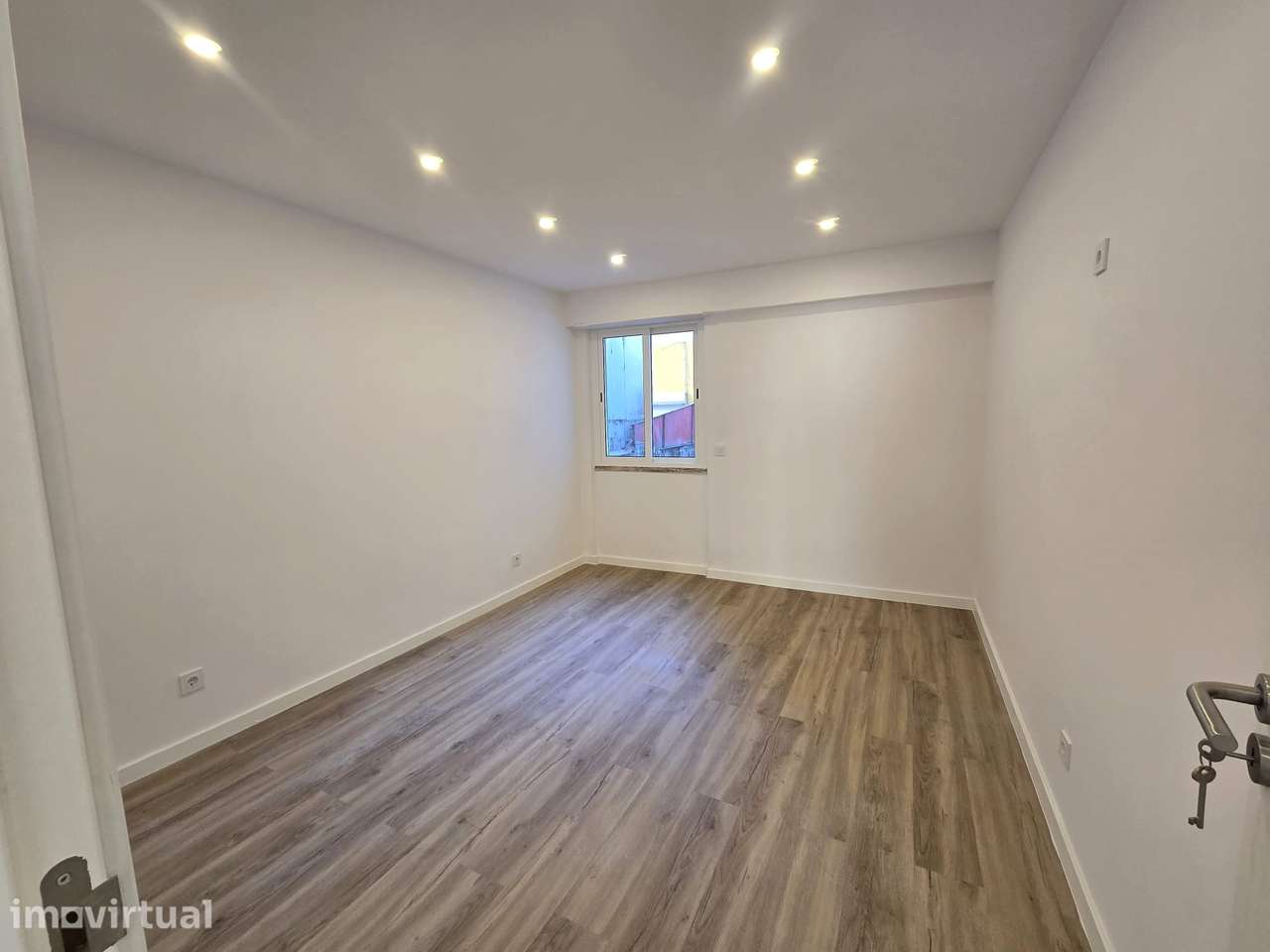 Apartamento Totalmente Remodelado T2 - Amadora - Grande imagem: 5/18