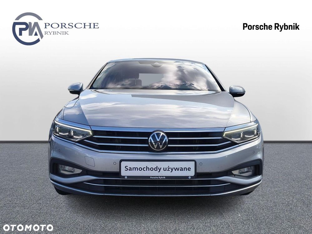Volkswagen Passat - 9
