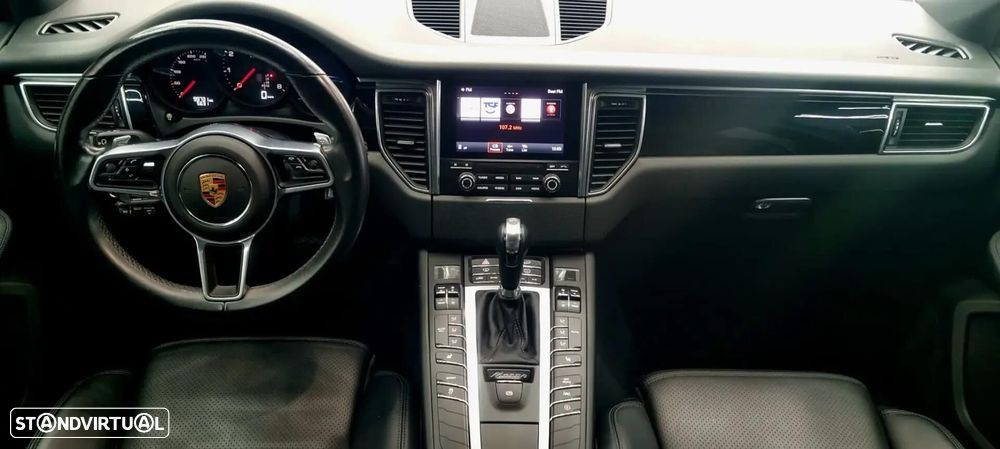 Porsche Macan - 30
