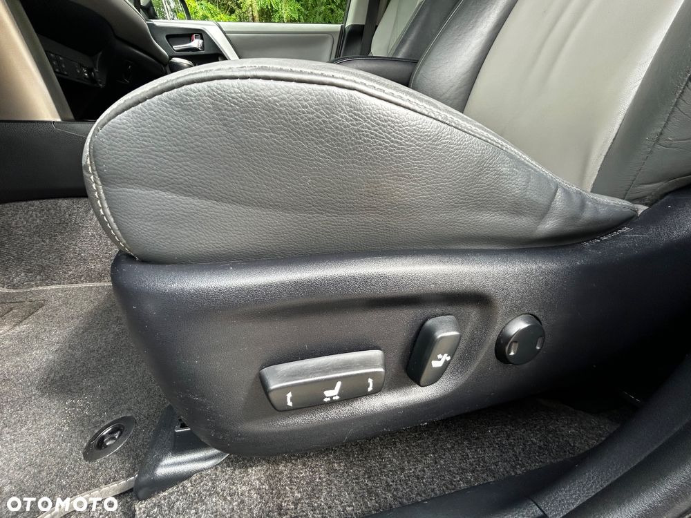 Toyota RAV4 2.0 Premium MS - 22