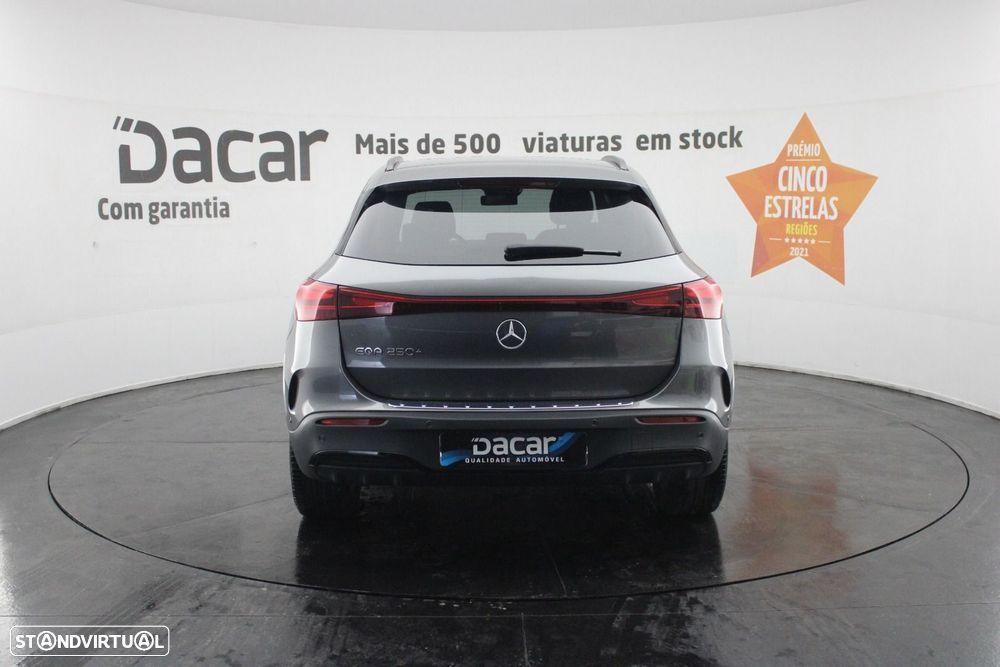 Mercedes-Benz EQA 250+ AMG Line — fotografia 6