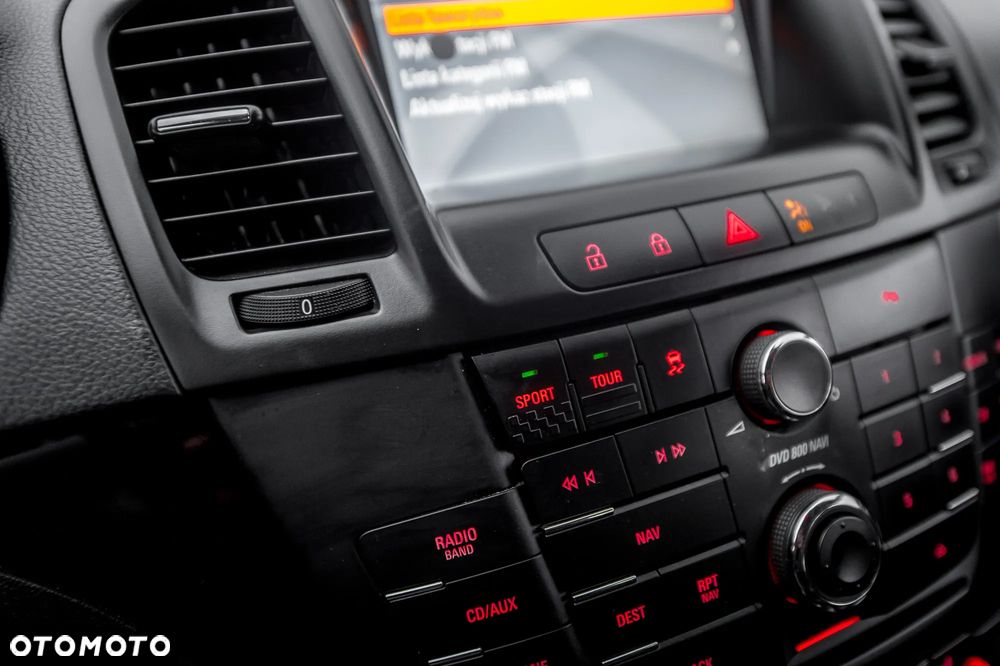 Opel Insignia 2.0 Turbo 4x4 Cosmo - 29