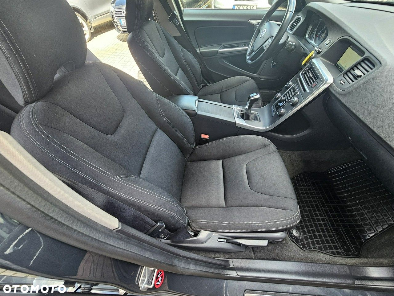 Volvo S60 D2 Drive-E Kinetic - 24