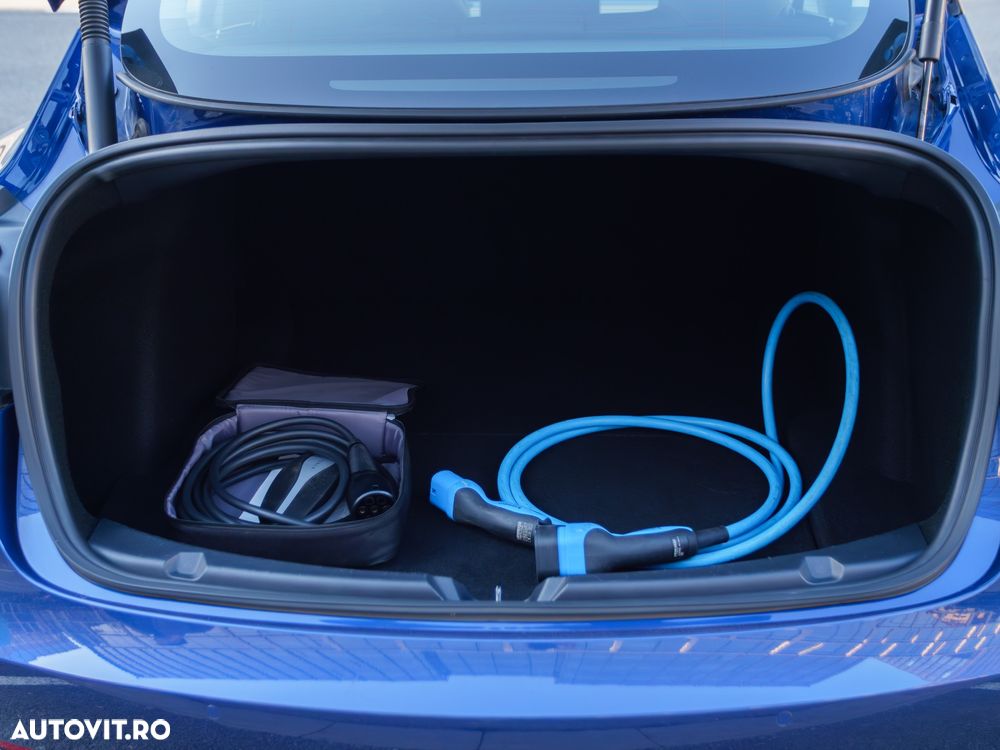 Tesla Model 3 Langstreckenbatterie Allradantrieb Dual Motor - 22