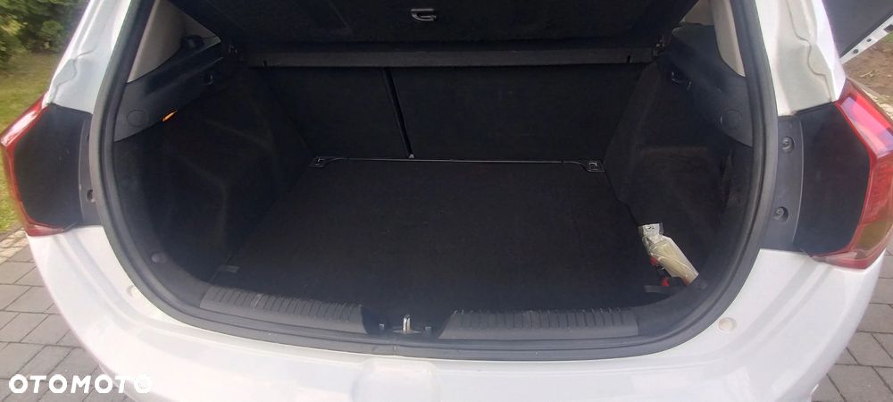 Kia Ceed - 25