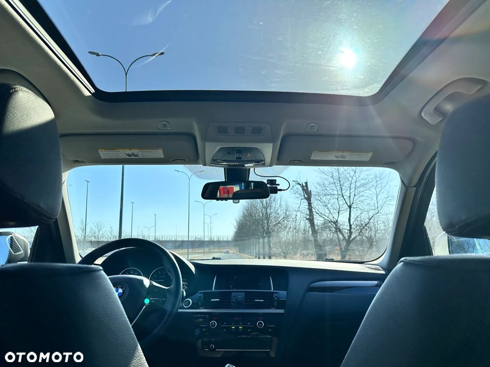 BMW X3 xDrive28i Sport-Aut xLine - 16