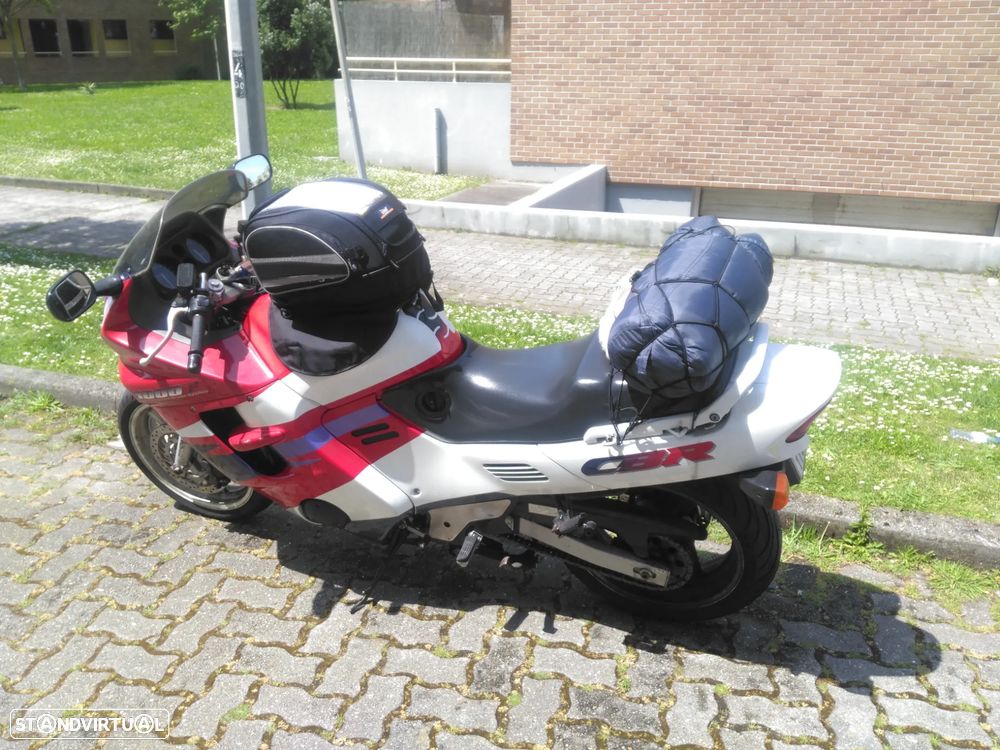 Honda CBR CBR 1000 F - 14