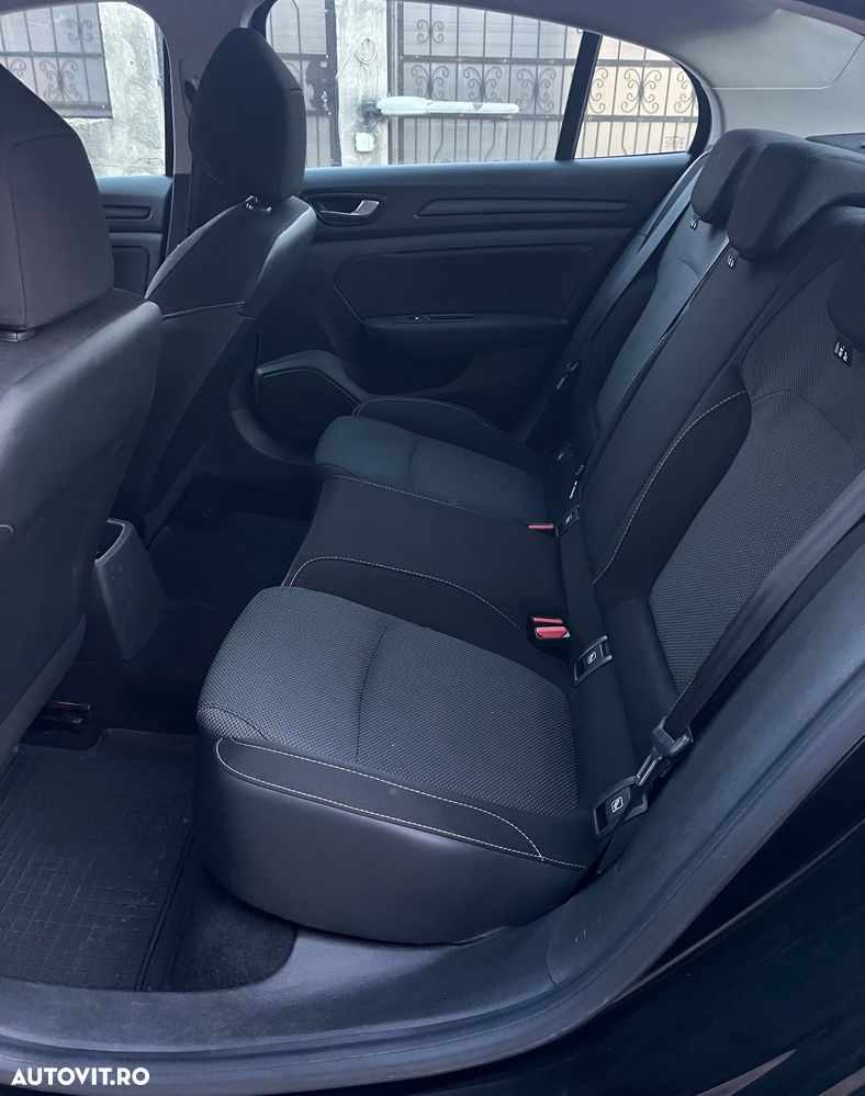 Renault Megane TCe GPF Life - 18