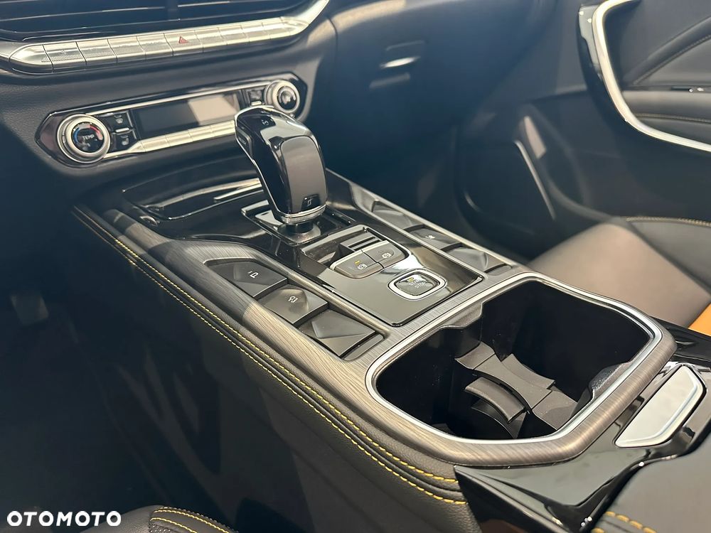 Bestune T77 1.5T Business DCT - 25