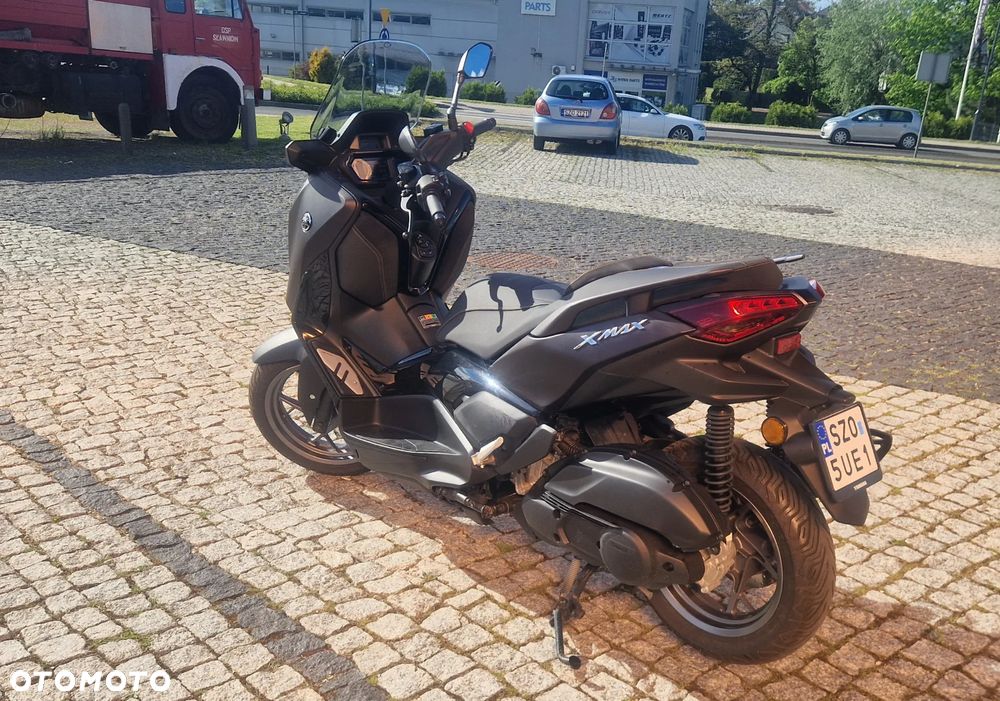 Yamaha X-max - 9