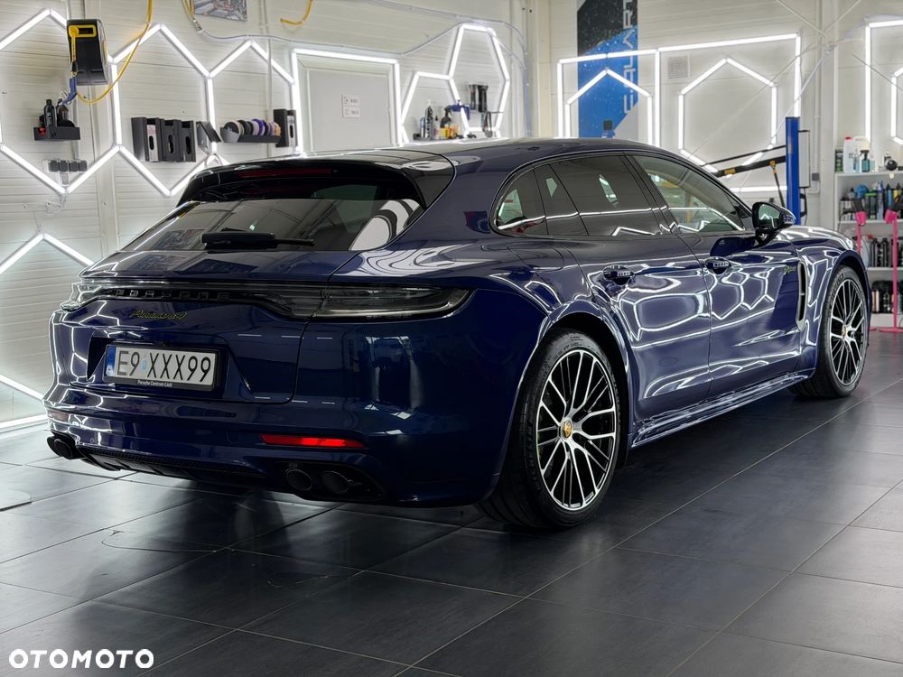 Porsche Panamera 4 E-Hybrid Platinum Edition - 8