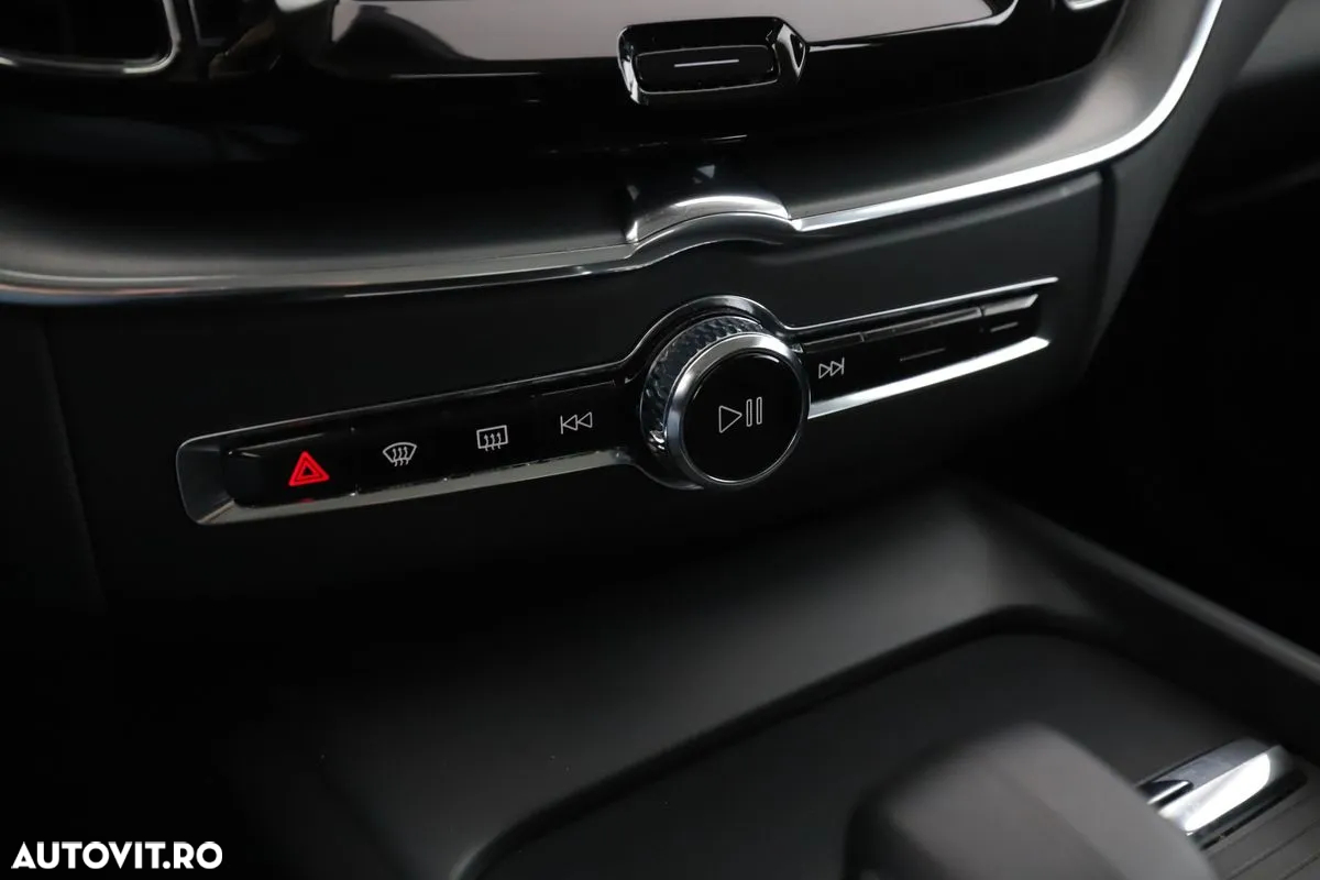 Volvo XC 60 B4 B Core - 13