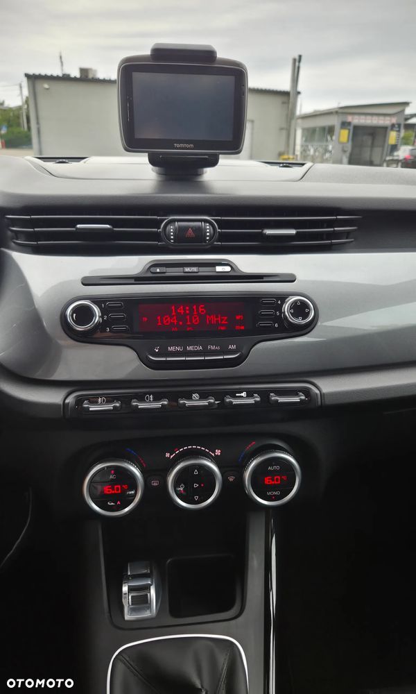 Alfa Romeo Giulietta 1.6 JTDM Distinctive - 21