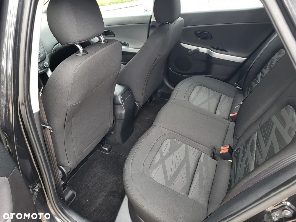 Kia Ceed 1.4 S - 28