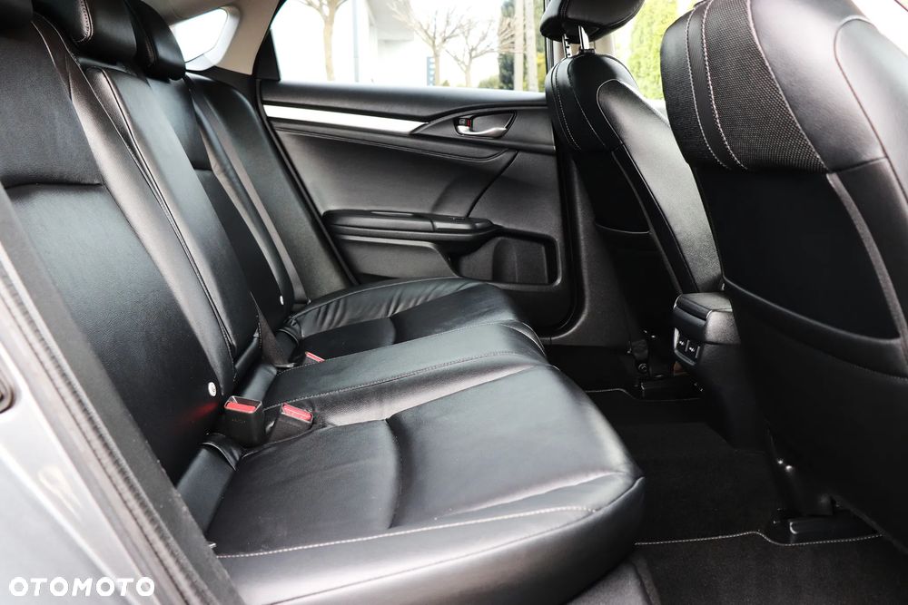 Honda Civic 1.5 i-VTEC Turbo CVT Prestige - 23