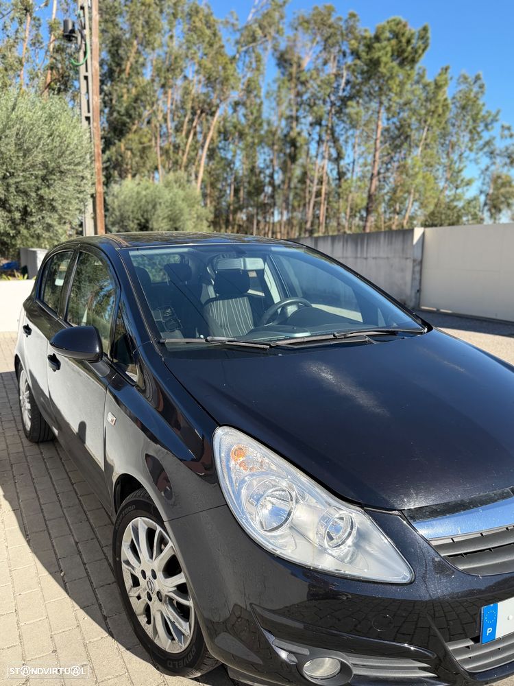 Opel Corsa 1.2 Cosmo - 4
