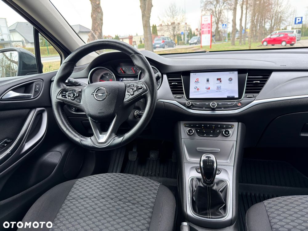 Opel Astra 1.6 CDTI Essentia - 27