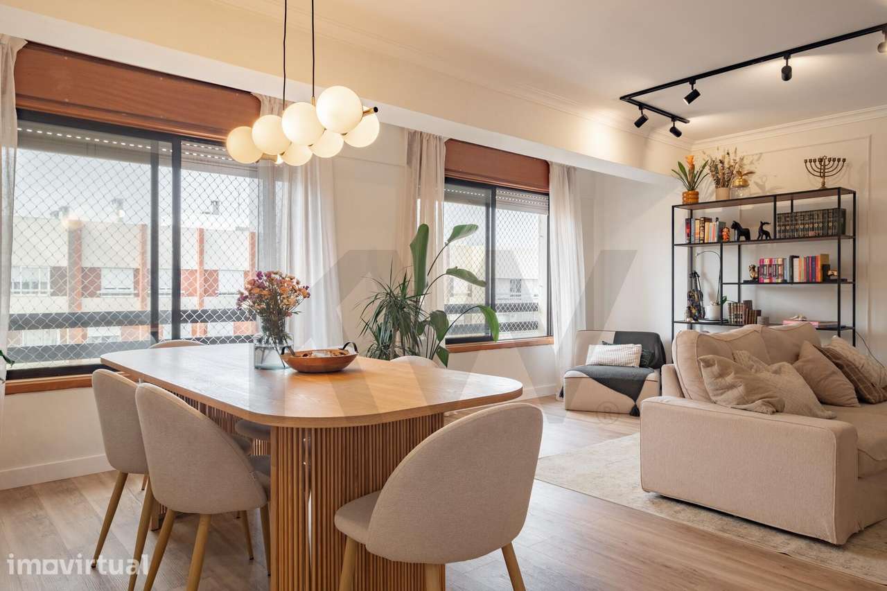 T3 totalmente remodelado na Quinta do Marquês, pronto a viver! - Grande imagem: 4/25