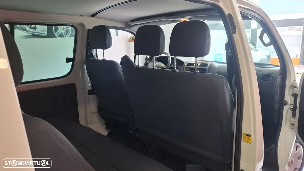 Toyota HiAce 2.5 D-4D Service 2.8T AC - 24
