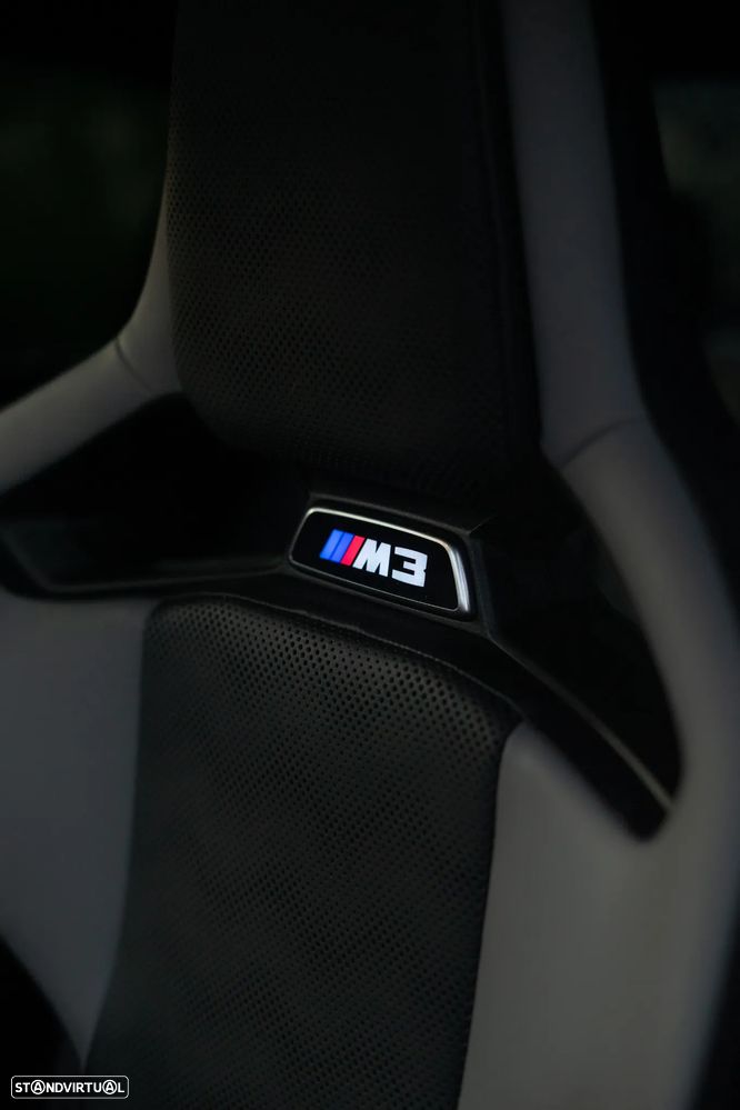 BMW M3 Competition xDrive Pack 50 anos M - 10