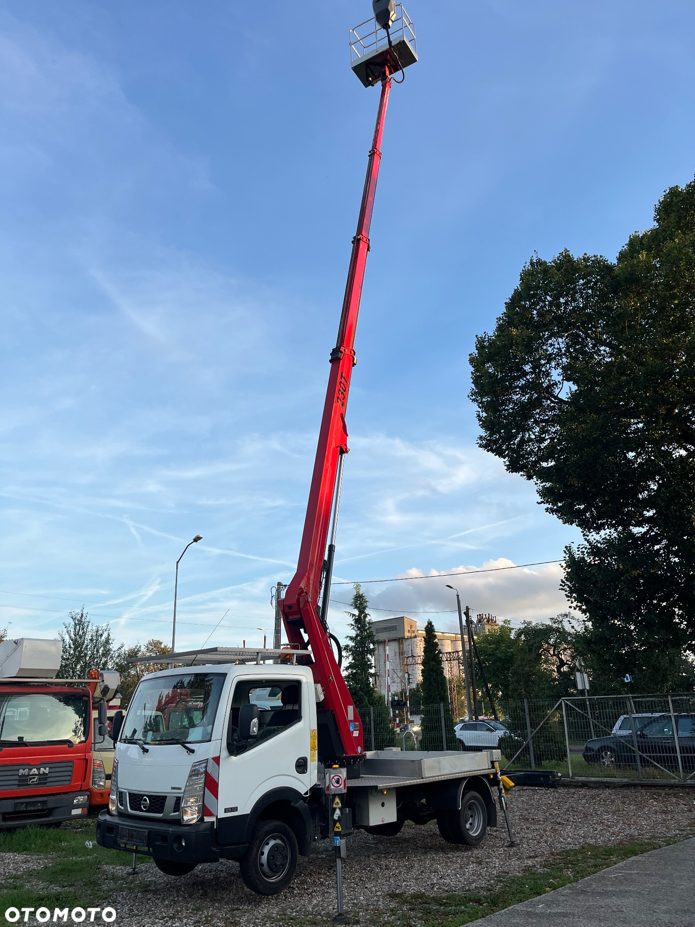 Nissan Podnośnik Koszowy Zwyżka GSR 230T 23 Metry 13 metrów w Bok!Super Stan! UDT! jak Wumag Ruthmann Multitel! Kosz 300KG - 23