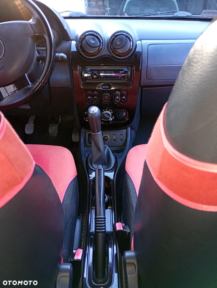Dacia Duster 1.6 - 5