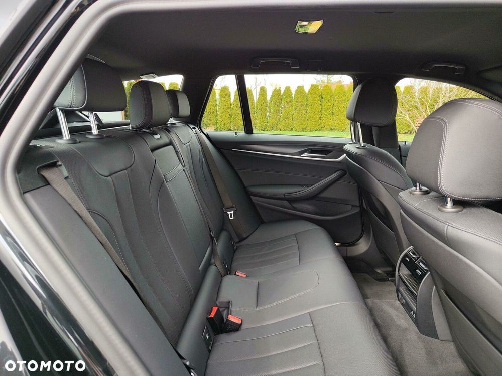 BMW Seria 5 - 21