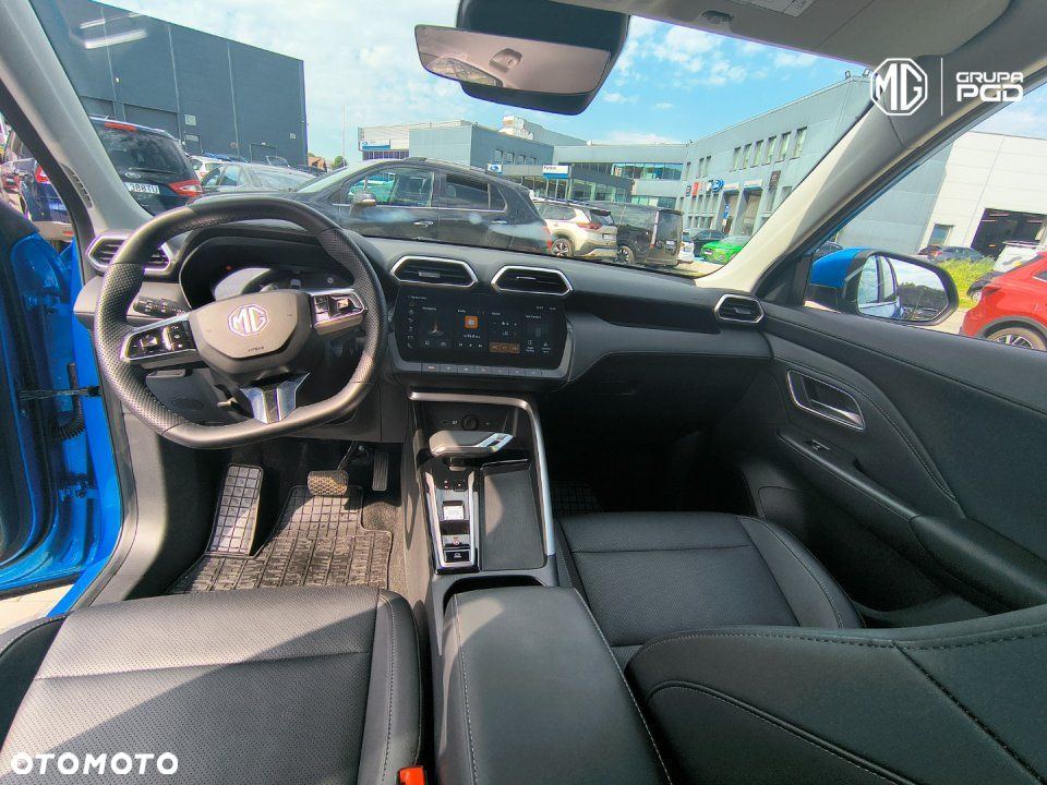 MG ZS - 17