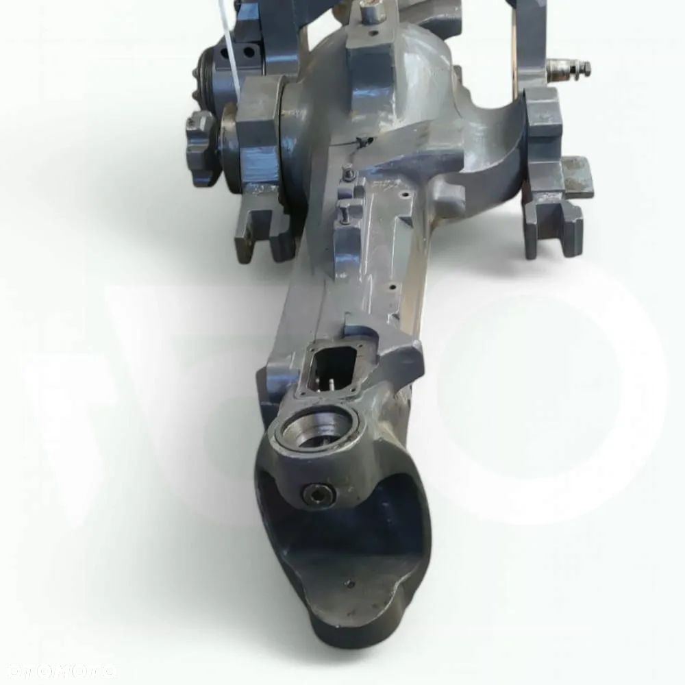 Mocowanie OŚ PRZEDNIA H816301050021 Fendt 930 Vario - 7